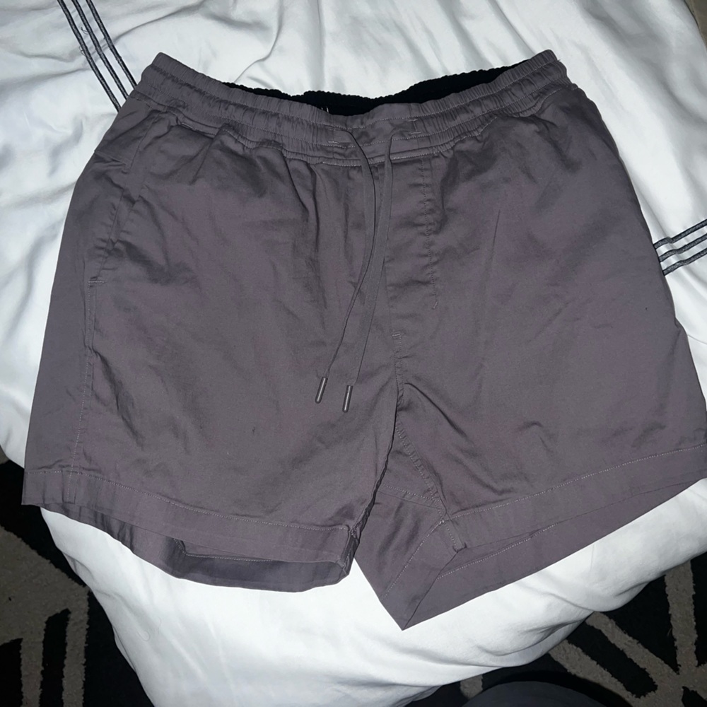 Lululemon men’s shorts